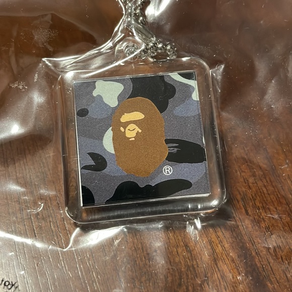Bape keychain - Picture 2 of 3
